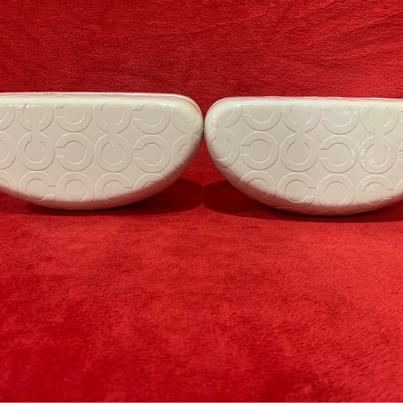 Coach sunglass cases. Cream embossed with Coach logo and brown lining. - Picture 4 of 6